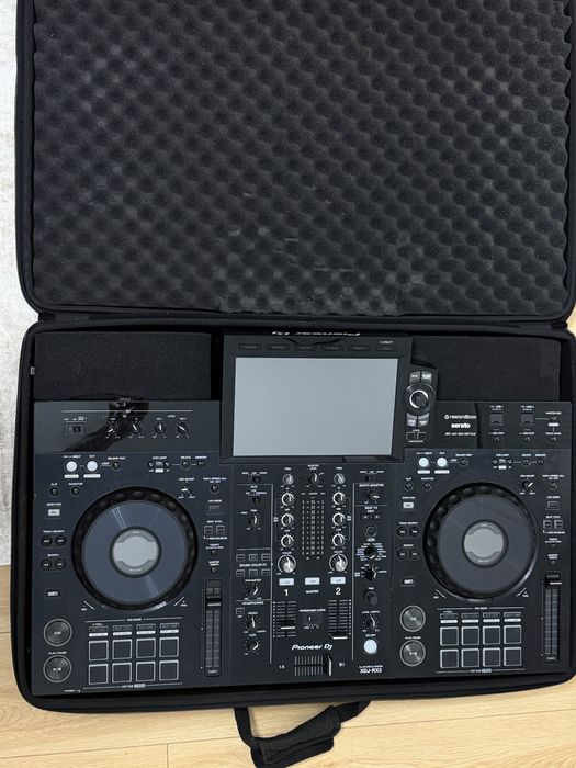 Pioneer XDJ-RX3 all in one controller + Magma case