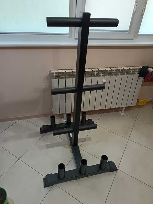 Продавам стойка за тежести и лостове ф50