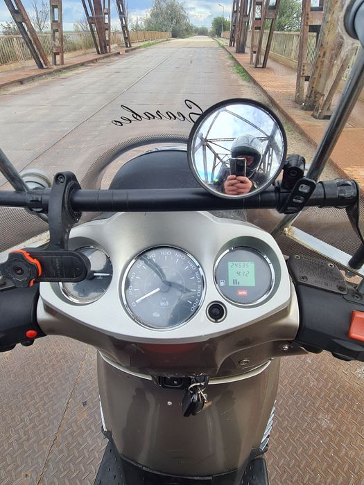 Aprilia Scarabeo 500 , nu Piaggio Beverly !
