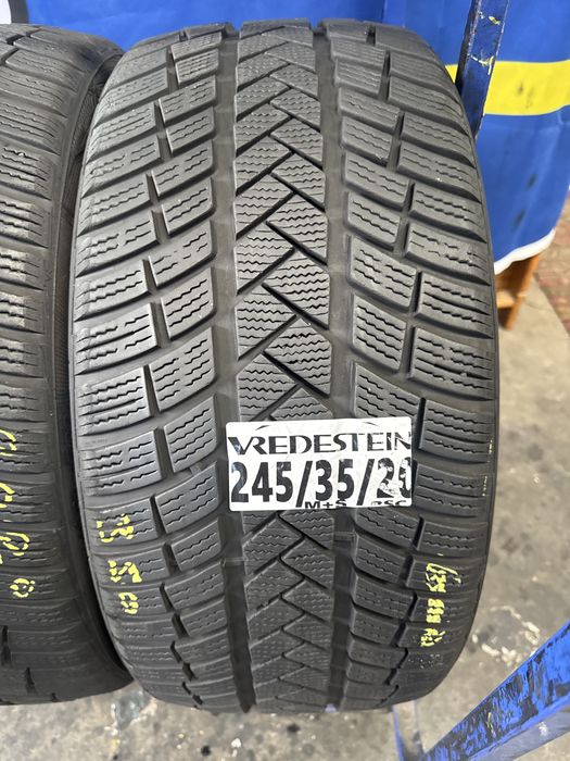 245/35/20 Vredestein M+S