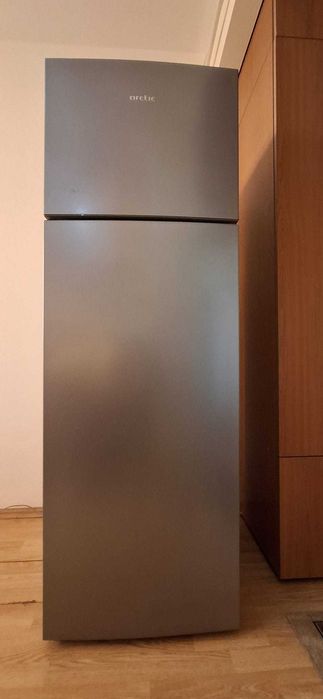 Vand frigider Arctic cu 2 usi, 306L, AD60310M40S, stare ca nou