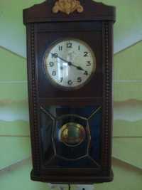 Голям стенен часовник антикварен U M Muller 1930г.
