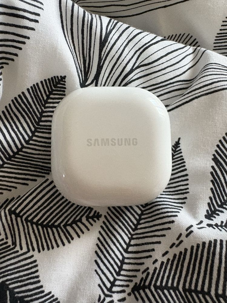 Samsung слушалки-Galaxy Buds FE