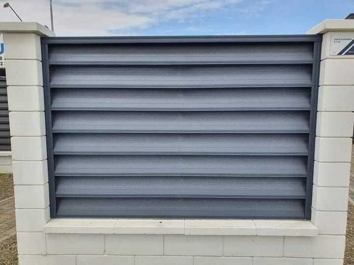 Garduri din sipca metalica, panou tip jaluzele, tabla, plasa si BCA