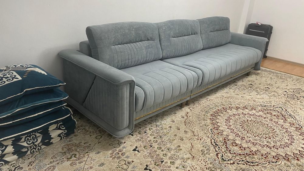 Продается диван в отличном состояние