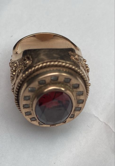 Продам золотую печатку