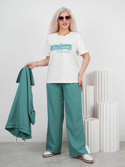 Женская спортивная тройка