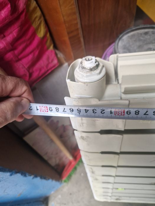 Calorifer aluminiu vertical cu 10 elemenți impecabil folosit fputin