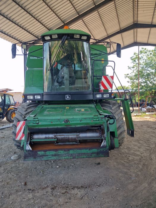 Combina john deere 2066