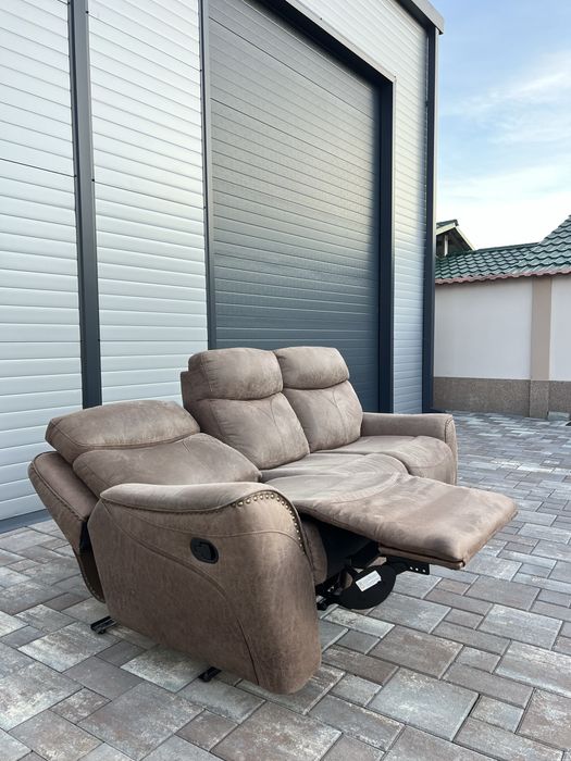 Canapea Living ~ Sufragerie 3 Locuri cu Recliner