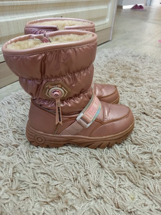 Продам детские запоги зима