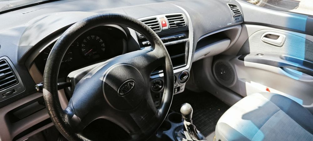 Kia Piacnto 2005
