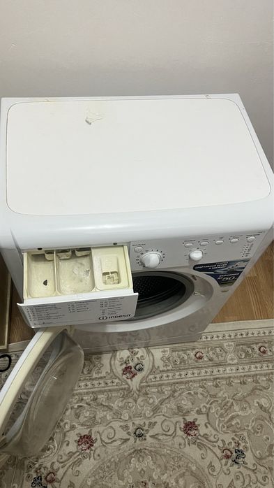 Продам стиральную машину на запчасти