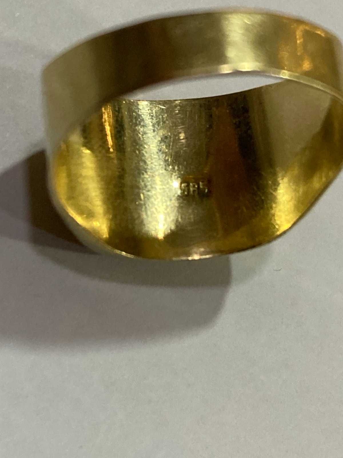 Златен пръстен 14 карата проба 585