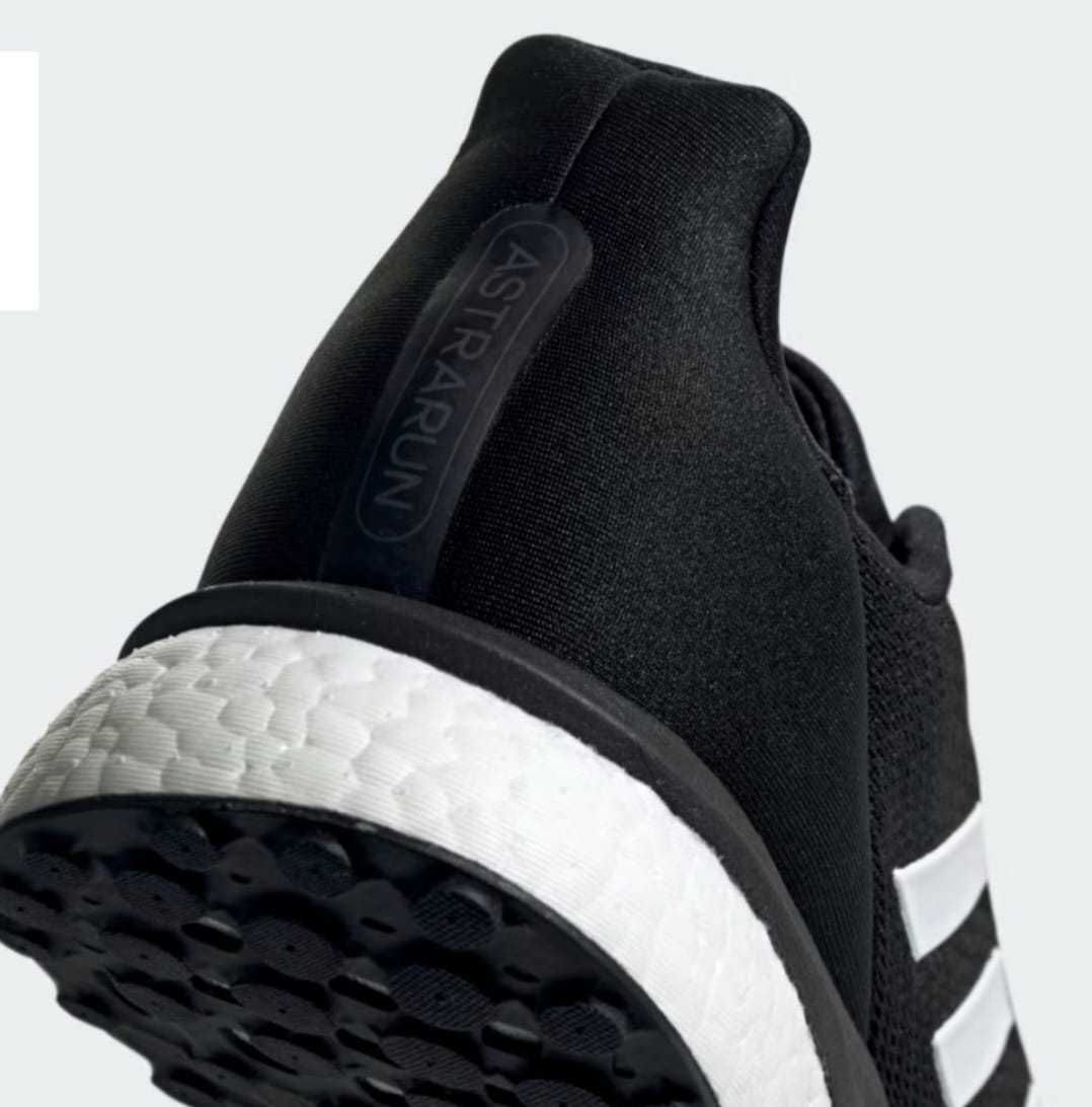 Adidasi Adidas Astrarun dama numărul 38
