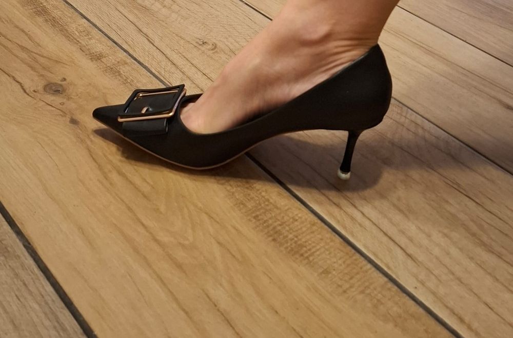 Pantofi negii si creme de  Dama