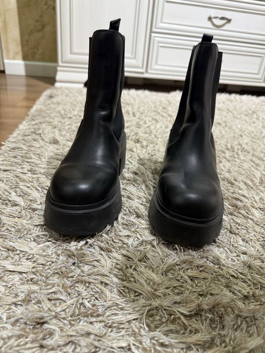 Оригинални боти от естествена кожа Liu Jo