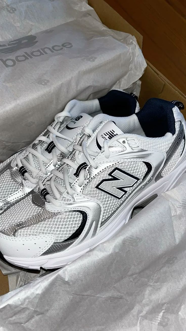 Продом кроссовки new balance