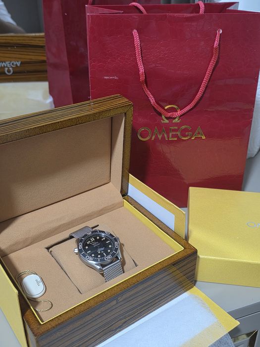 Часы Omega Seamaster 007