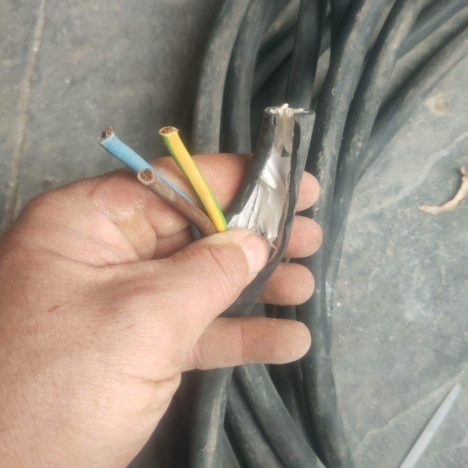 Vind cablu unifilar cupru NYM-J,NYY-J pt instalații electrice,