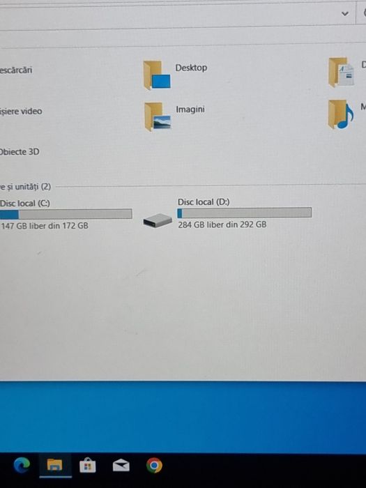 Laptop FujitsuSiemens i3 gen8
