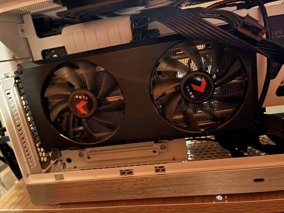 Placa video PNY RTX 3060 Ti 8GB Dual XLR8 RGB stare impecabila