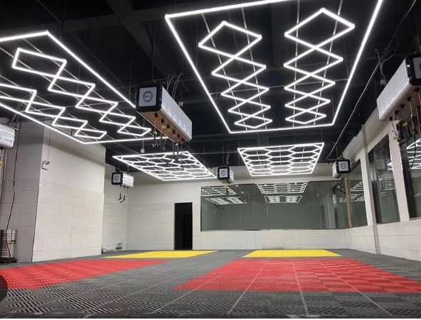 Lumini Hexagon Showroom Detailing Service Garaj Salon Sala LED