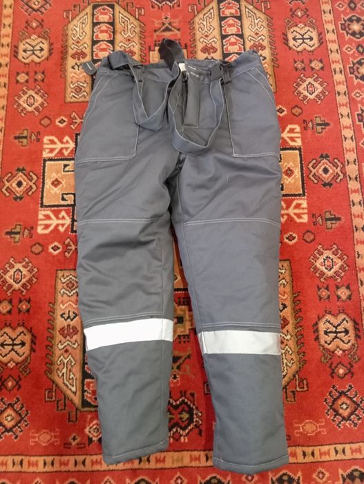 Продам зимнию спецодежду