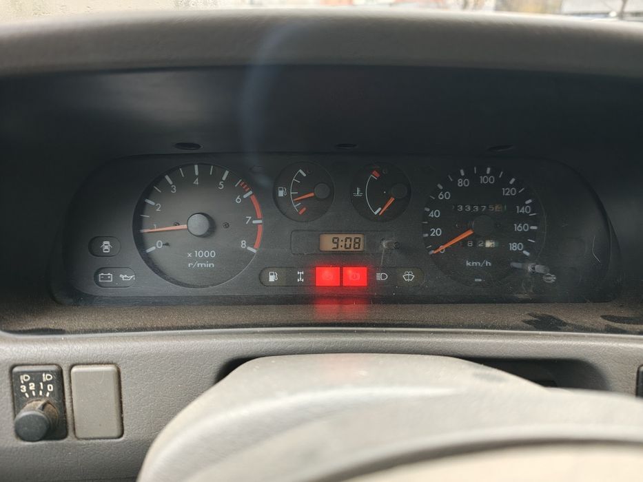 Форд ,,Маверик" къса база