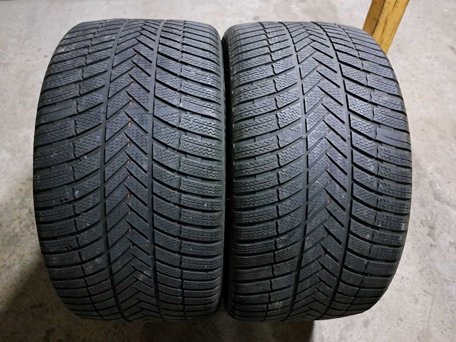 2 amvelope 315/35 R21 Bridgestone