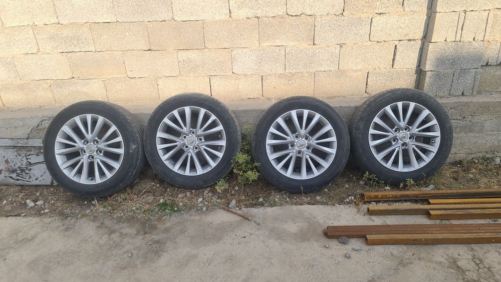 Титановый диски шина тайота камри 55