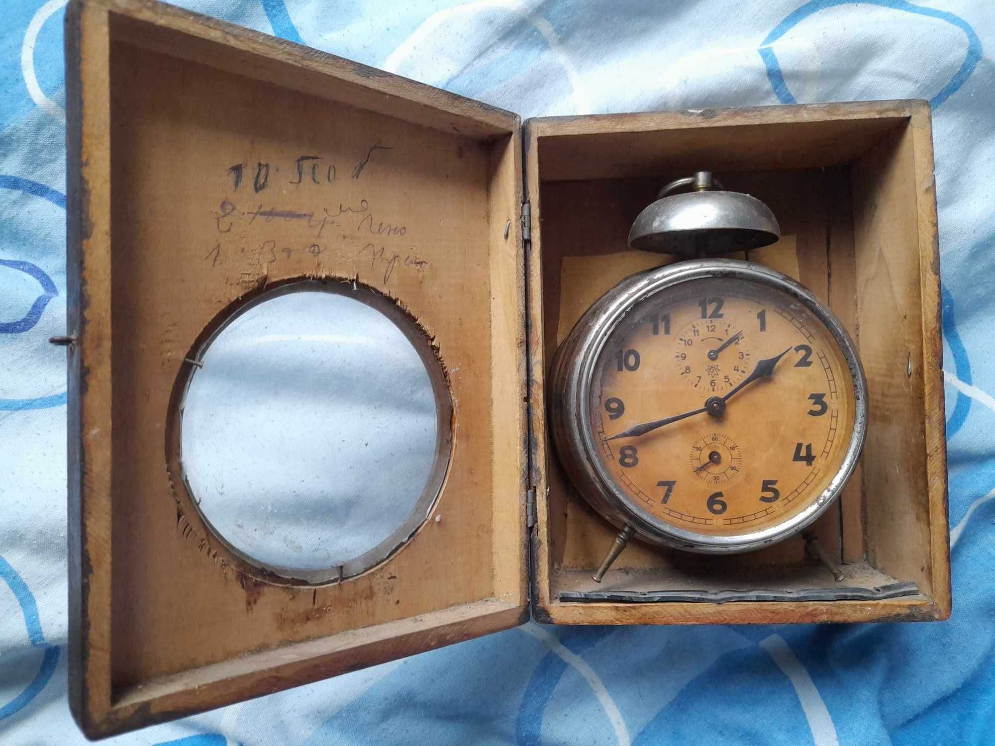 Стар немски часовник / будилник - Junghans плюс старинна кутия