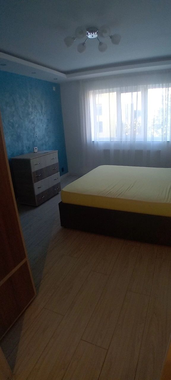 Închiriez garsonieră