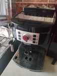 Vand espresor Delonghi stare foarte buna