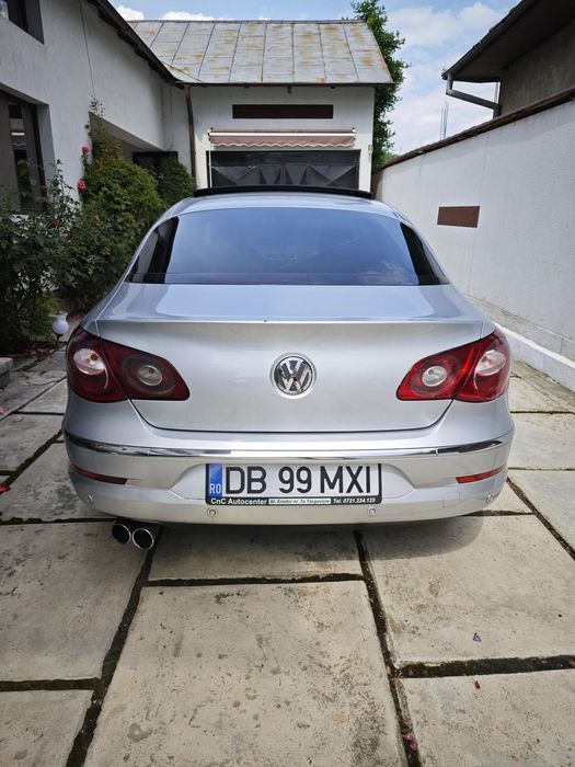 Vând Volkswagen Passat CC 2009