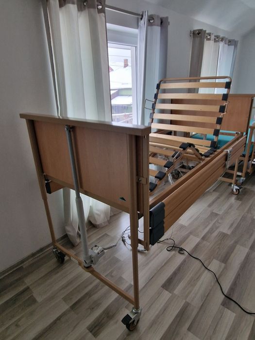Vând pat Electric pt.persoane vârstnice sau cu dizabilități
