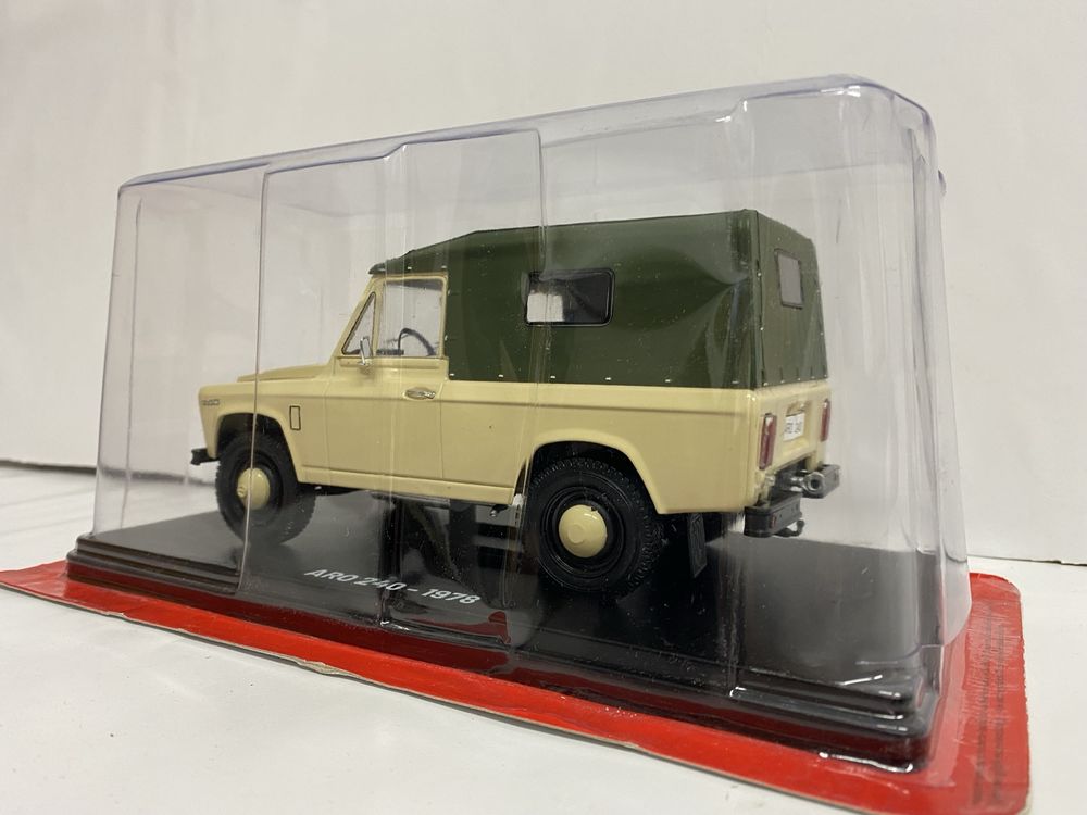 ARO 240 an 1978 machetă auto scara 1:24 Hachette