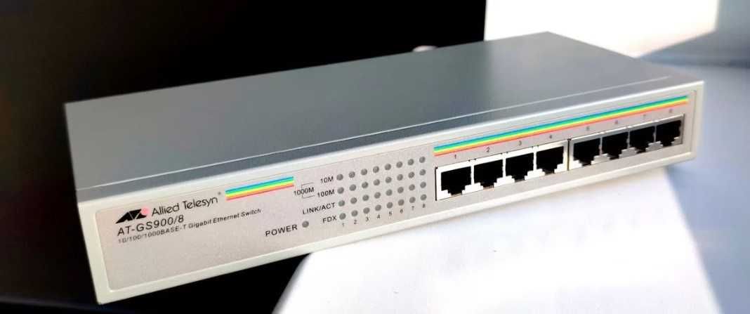 Сетевой коммутатор Allied Telesyn AT-GS908L