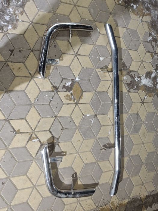 Хром тоету крузак 200 в отличном состоянии