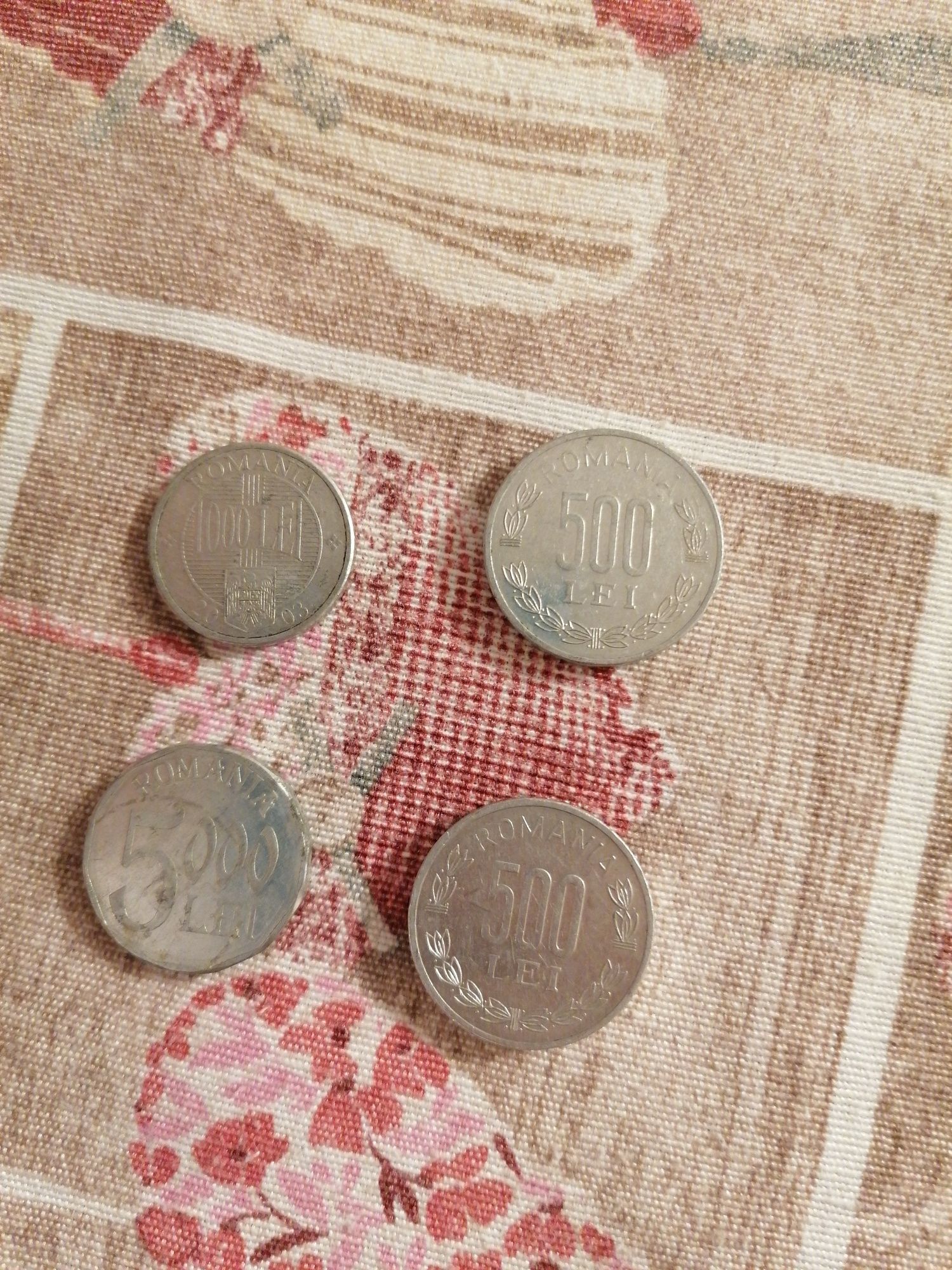 Banuti vechi (fiecare are o valuare anume, le gasiti in descriptie)