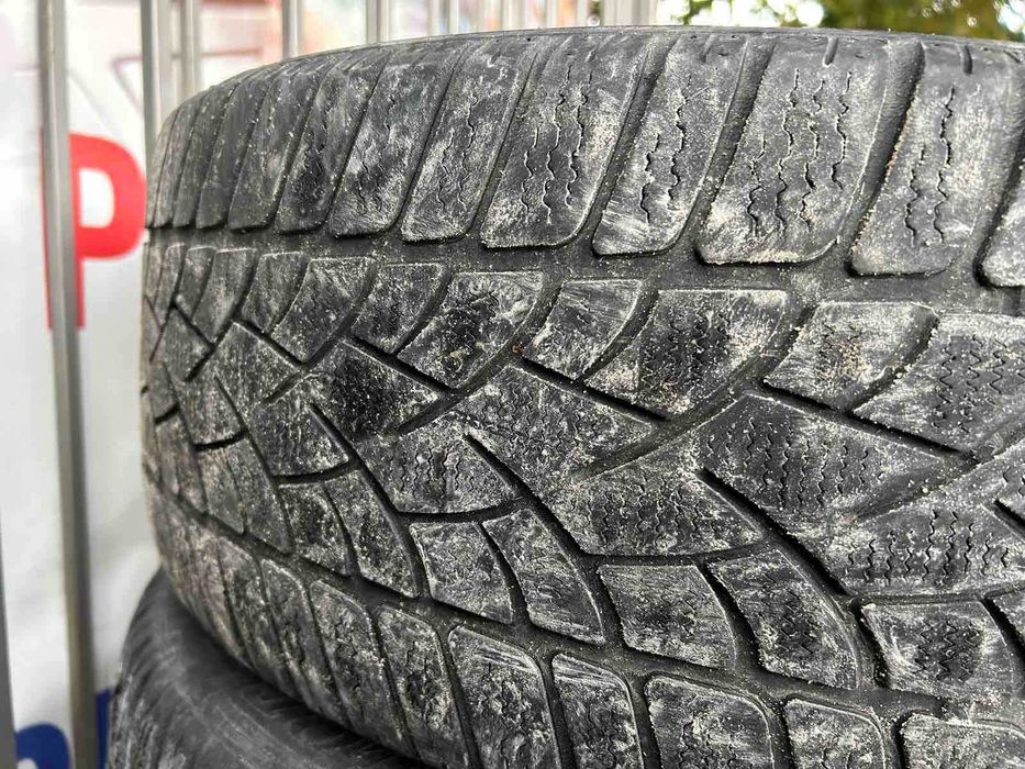 4 броя 235/40/19 96V Зимни гуми Dunlop winter sport