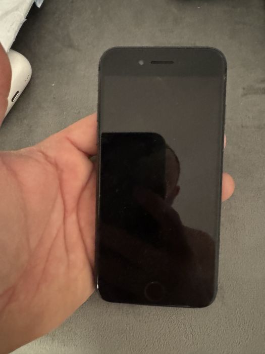 Iphone 8 64gb,baterie 97%