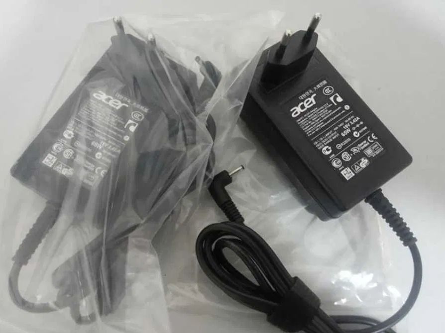 на Acer с узким разъёмом - зарядка ноутбука блок питания