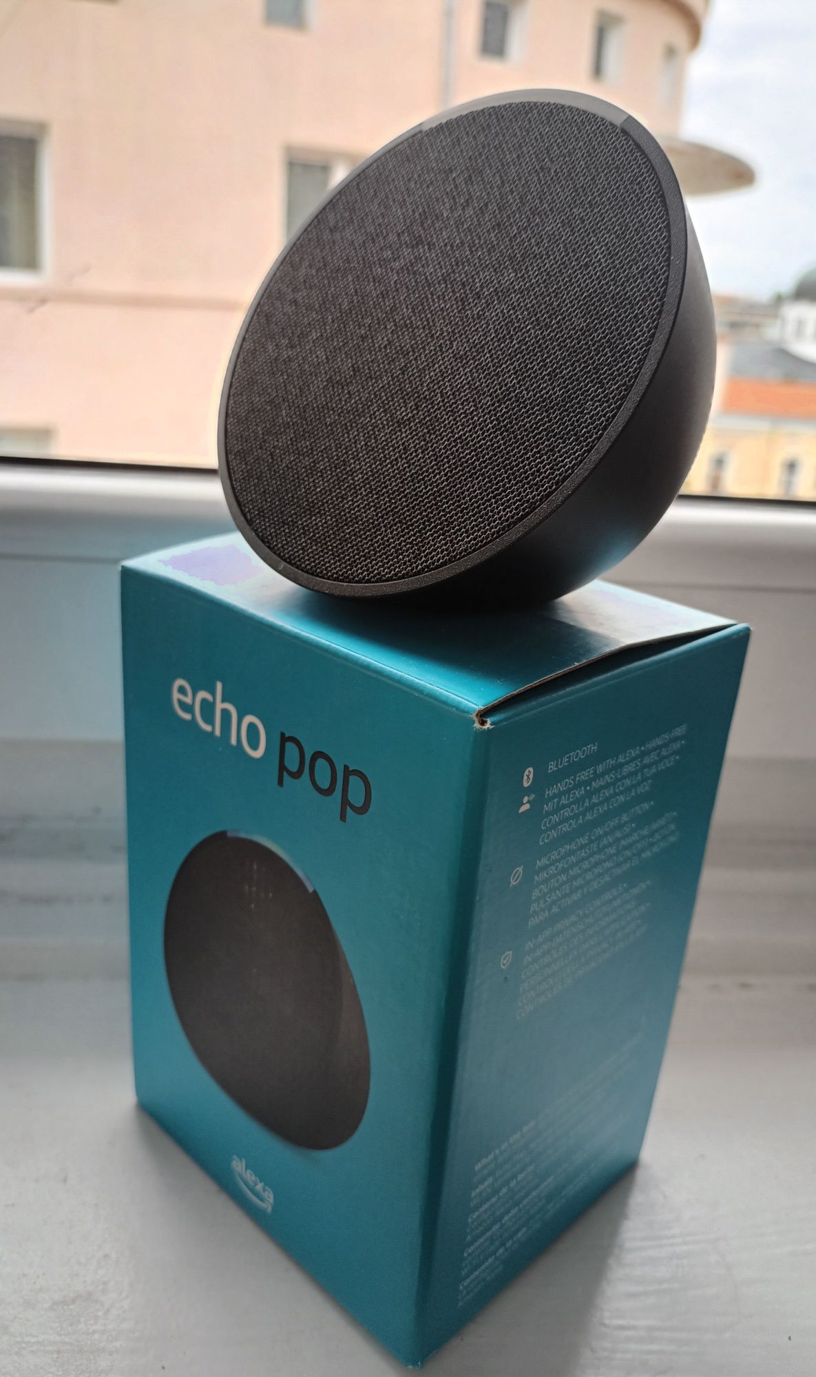 Amazon Echo Pop – Компактен Интелигентен Високоговорител с Alexa
