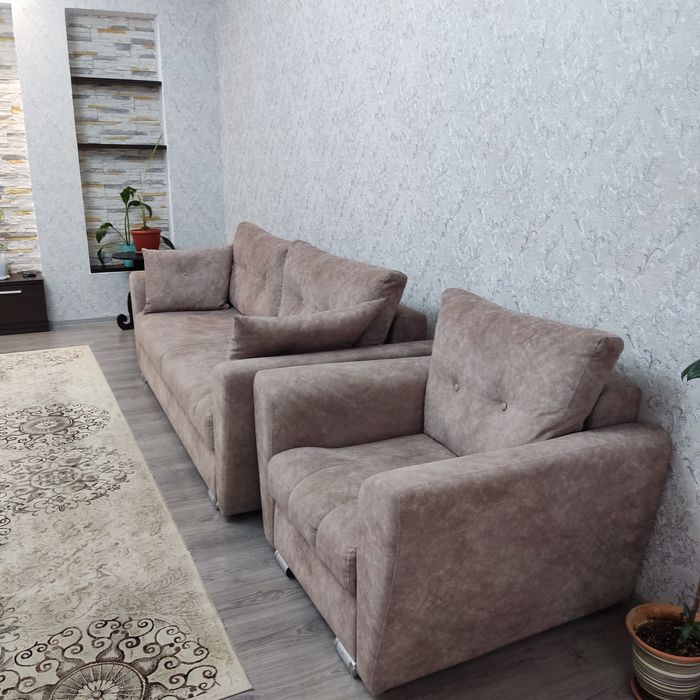 Продаётся два комплекта дивана с креслом