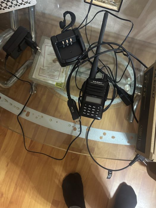 Vand statie noua yaesu FT4XE nefolosita