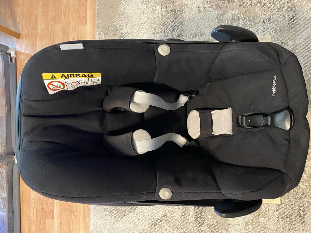 Столче за кола Maxi Cosi Pebble Plus с база Easy base 2