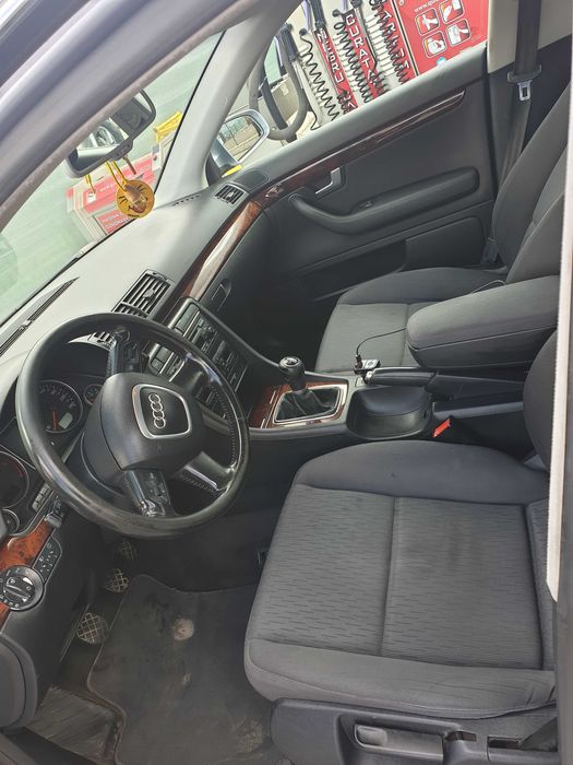 Audi a 4 b7 2.0 140 cp