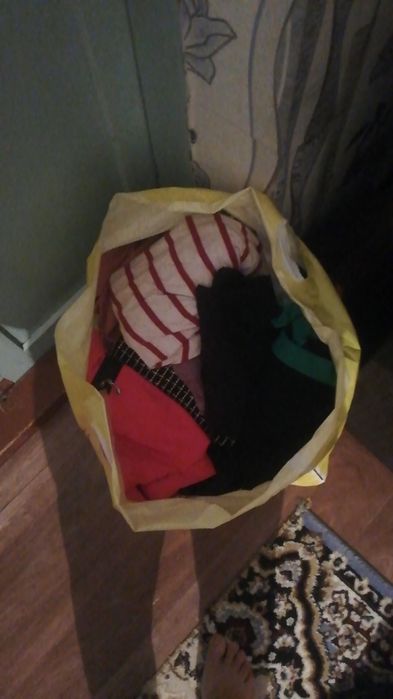 Продам пакет вещей зимние летние по 500 тенге