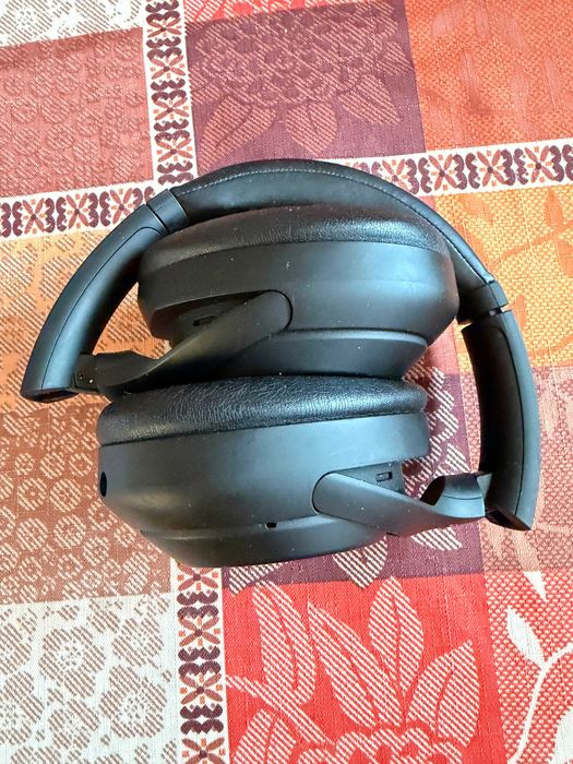 Безжични слушалки SONY WH-1000MX4